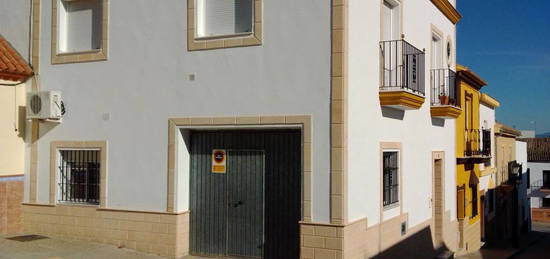 Casa de pueblo en venta en calle Lago, 8