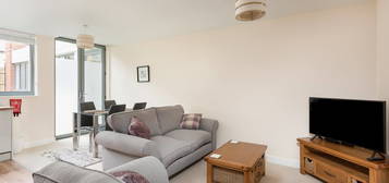 2 bed flat to rent