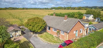 4 bedroom detached bungalow for sale