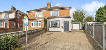 3 bed semi-detached house for sale