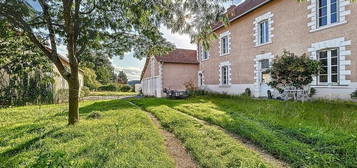 Vaas (72500) - Propriété de Charme 1910 de 175 m² + Maison d'amis, 7 Pièces, Terrain de 1260 m², Idéale Résidence Principale ou Secondaire