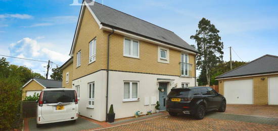 3 bedroom detached house