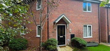 3 bed semi-detached house to rent