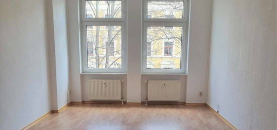 Studenten aufgepasst! WG-geeigente 2-Raum-Wohnung mit Balkon