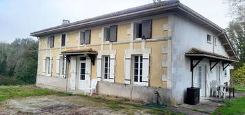 Maison ancienne avec grand terrain