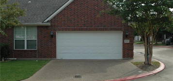 1600 Fable Ln, College Station, TX 77845