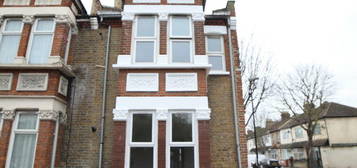 2 bedroom ground floor flat