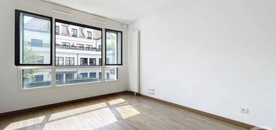 Studio  à vendre, 1 pièce, 25 m², Étage 1/–