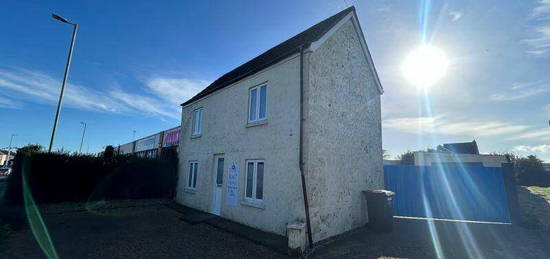 3 bedroom detached house