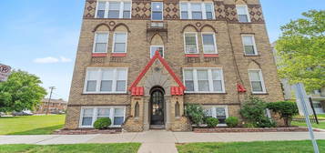 7100 Freda St Unit B1, Dearborn, MI 48126