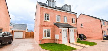 3 bedroom semi-detached house