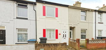 2 bed terraced house for sale