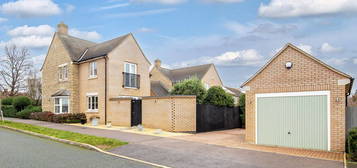 4 bed detached house for sale