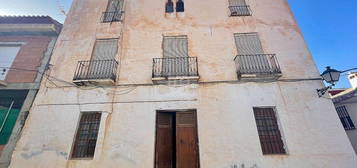 Casa en calle Del Cantón en Diezma