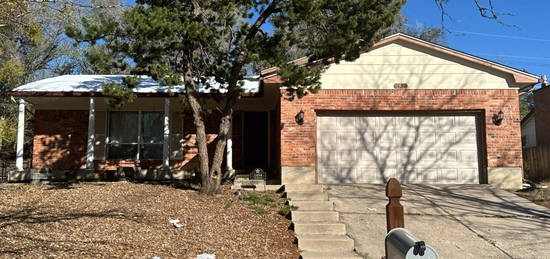 1454 Wynkoop Dr, Colorado Springs, CO 80909