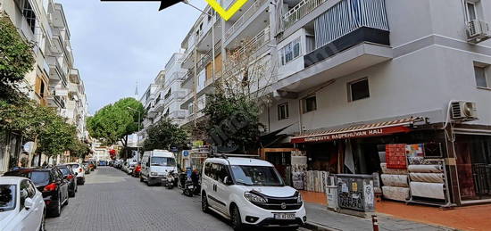 Şemikler Pazaryeri Yalı Mahallesinde Otoparklı 2+1 Kiralık Daire