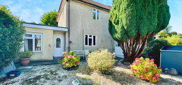 3 bed semi-detached house for sale