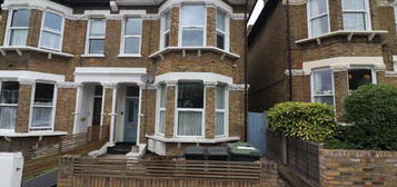 2 bedroom ground floor flat