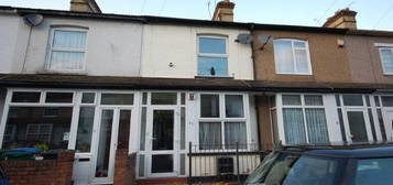 3 bed terraced house to rent