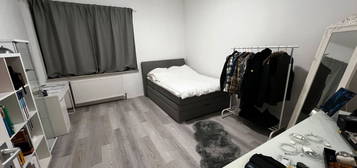 Helle 1-Zimmer-Wohnung – Zentral und Gemütlich