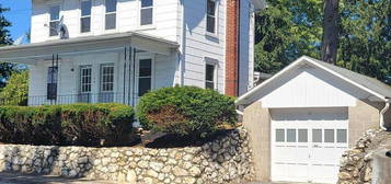 124 Park St, Bendersville, PA 17306