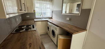 2 bed flat to rent