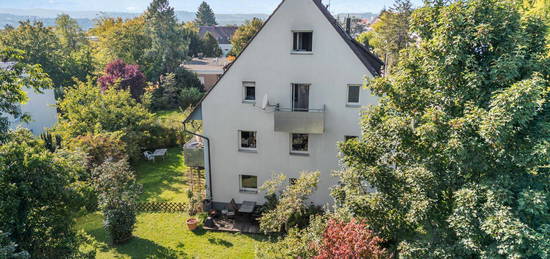 Haus im Haus: Hausanteil mit Garten und Garage in ruhiger Lage von Bad Cannstatt