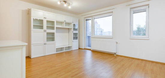 Byt 2+kk, 64 m², Praha, 100 00