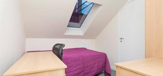 Shared accommodation to rent in Mayfield Road, Edinburgh EH9