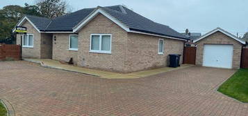 3 bedroom detached bungalow to rent