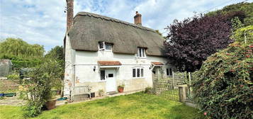 3 bed country house for sale