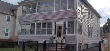 46 Mooreland St Unit 1FL, Springfield, MA 01104