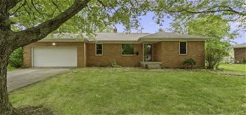 1215 Hathaway Dr, Indianapolis, IN 46229