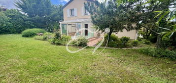 Maison  à vendre, 6 pièces, 4 chambres, 134 m²