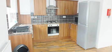 3 bedroom flat to rent