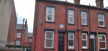 1 bed terraced house to rent