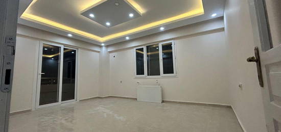 DAMOND CT ARKASINDA 3+1 130 m2 KRALIK ARA KAT DARE