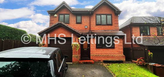 4 bedroom detached house