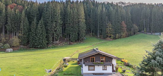 Grundstück mit Altbestand in sonniger Alleinlage