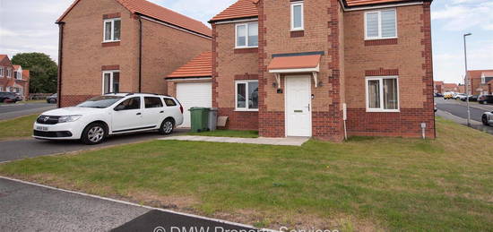 4 bed detached house to rent