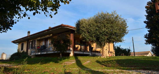 Casa singola/ villa Oppeano