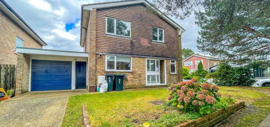 4 bedroom detached house