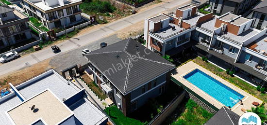 SAKARYA/KARASU de mstakil baheli 3+1 sfr villa