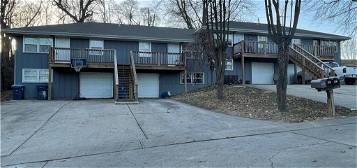 401-407 S Forest Ave, Sugar Creek, MO 64054