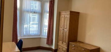 4 bedroom terraced house