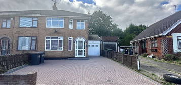 3 bed semi-detached house for sale