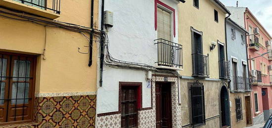 Casa adosada en calle Francisco Salto en Rute