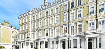 Flat to rent in Onslow Gardens, London SW7