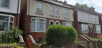 5 bedroom semi-detached house for sale