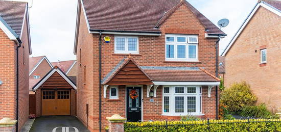 4 bed detached house for sale